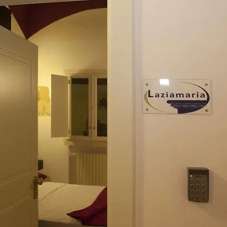 维蒂19号酒店 4* 莱切